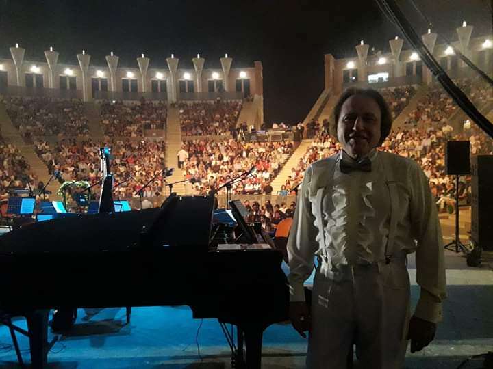 Cantante lirico tenor Gabriele Capurro