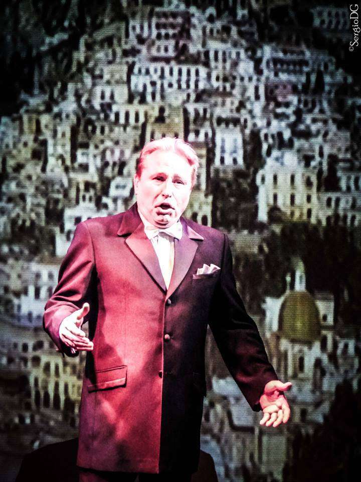 Cantante lirico tenor Gabriele Capurro